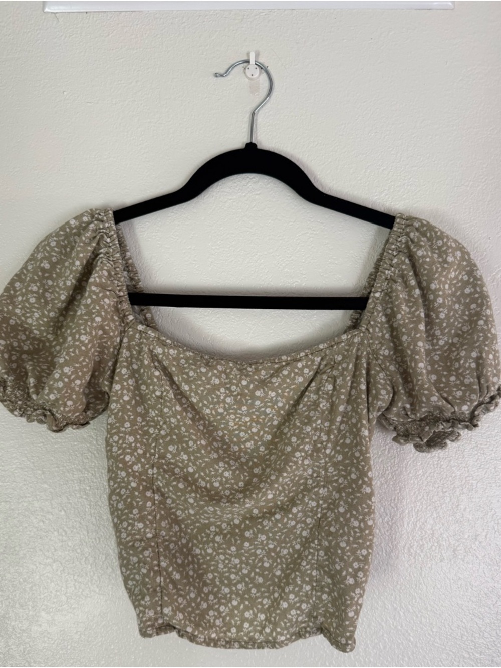 Abercrombie & Fitch Olive Floral Puff-Sleeve Square Neck Top Size S